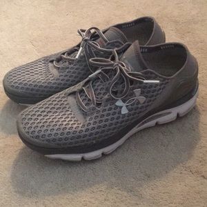 UA speedform